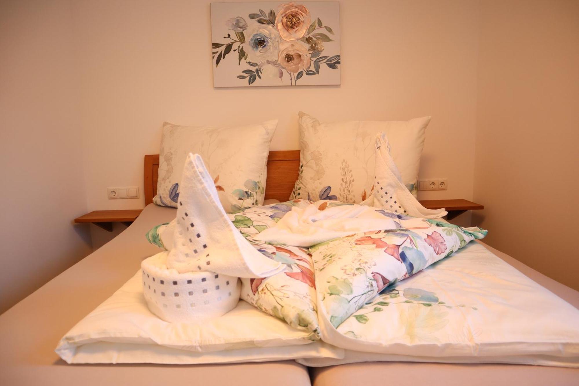 Landhaus-Appartements Warraich ชลัดมิง ภายนอก รูปภาพ