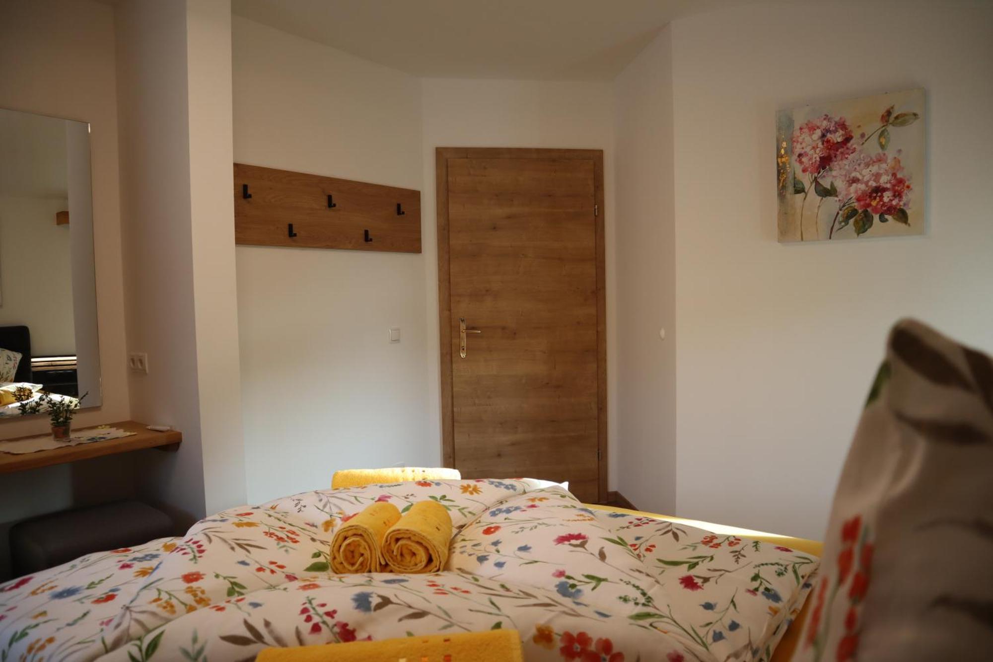 Landhaus-Appartements Warraich ชลัดมิง ภายนอก รูปภาพ